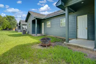 1318 Stowell St, Anahuac, TX 77514 - Photo 35