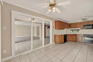 8211 Katy Fwy, Houston, TX 77024 - Photo 9