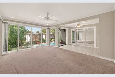 8211 Katy Freeway #19, Houston, TX 77024 - Photo 5