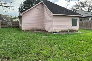 1926 Wavell St, Houston, TX 77088 - Photo 25