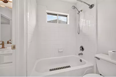 11811 Sunset Lake Court, Houston, TX 77065 - Photo 33