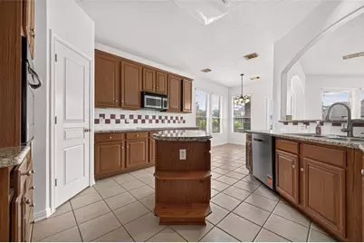 11811 Sunset Lake Court, Houston, TX 77065 - Photo 19
