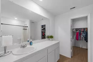 9911 Stoney Spg Ln, Baytown, TX 77521 - Photo 17