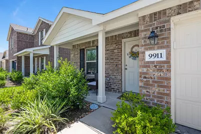 9911 Stoney Spring Lane, Baytown, TX 77521 - Photo 3