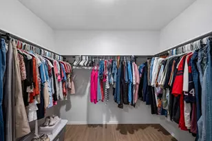 9911 Stoney Spg Ln, Baytown, TX 77521 - Photo 19