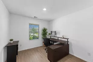 9911 Stoney Spg Ln, Baytown, TX 77521 - Photo 23