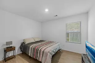 9911 Stoney Spg Ln, Baytown, TX 77521 - Photo 21