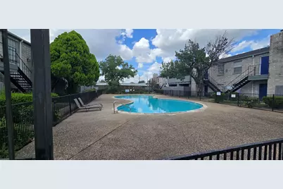 9700 Leawood Boulevard #1002, Houston, TX 77099 - Photo 37