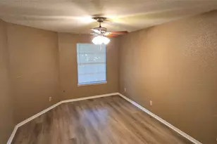 9700 Leawood Blvd, Houston, TX 77099 - Photo 17