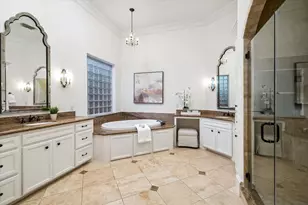 8730 Winningham Ln, Houston, TX 77055 - Photo 21