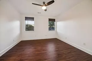 8730 Winningham Ln, Houston, TX 77055 - Photo 29