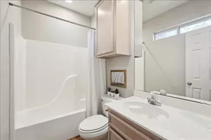 2295 Trinidad Dr, Crystal Beach, TX 77650 - Photo 21