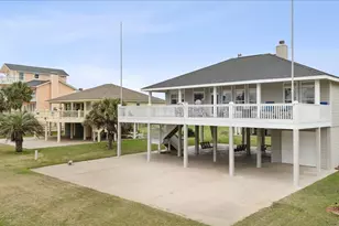 2295 Trinidad Dr, Crystal Beach, TX 77650 - Photo 3