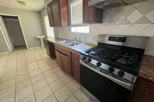 11031 Silkwood Dr, Houston, TX 77031 - Photo 3