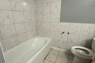 11031 Silkwood Dr, Houston, TX 77031 - Photo 9