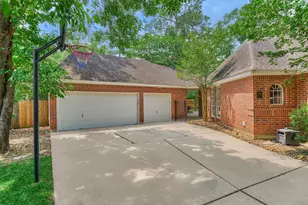 19 Craggy Rock St, The Woodlands, TX 77381 - Photo 37
