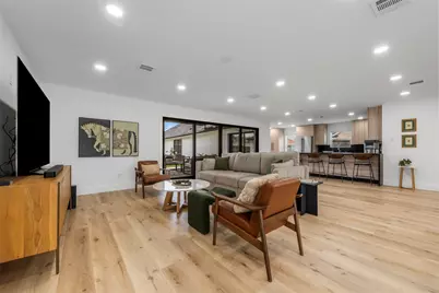 4423 Lymbar Drive, Houston, TX 77096 - Photo 5