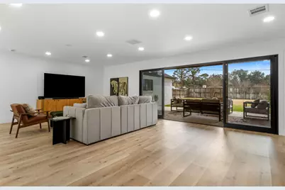 4423 Lymbar Drive, Houston, TX 77096 - Photo 11