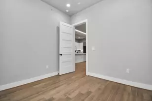 1320 Eberhard St, Houston, TX 77019 - Photo 21