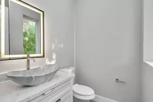 1320 Eberhard St, Houston, TX 77019 - Photo 13