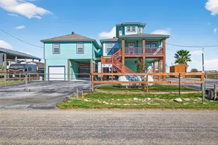 1127 County Rd 299, Sargent, TX 77414 - Photo 5