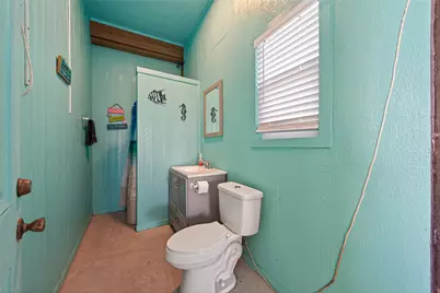 1127 County Road 299, Sargent, TX 77414 - Photo 35