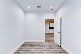 2906 Berry Rd, Houston, TX 77093 - Photo 9