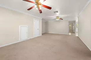 845 Clubside Dr, East Bernard, TX 77435 - Photo 5