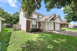 845 Clubside Dr, East Bernard, TX 77435 - Photo 3
