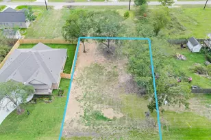 410 Texas Ave, Arcola, TX 77583 - Photo 1