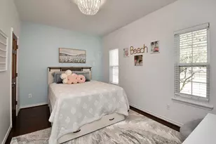 220 Cherokee Cir, Wallisville, TX 77597 - Photo 11