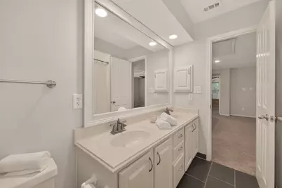 51 E Autumn Branch Circle, The Woodlands, TX 77382 - Photo 31