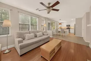 51 E Autumn Branch Cir, The Woodlands, TX 77382 - Photo 13
