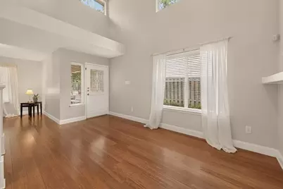51 E Autumn Branch Circle, The Woodlands, TX 77382 - Photo 7