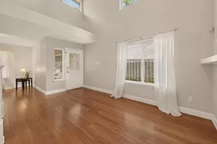 51 E Autumn Branch Cir, The Woodlands, TX 77382 - Photo 7