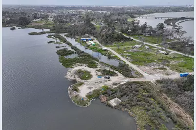 17202 Meadowbrook Drive, Channelview, TX 77530 - Photo 19