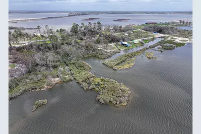 17202 Meadowbrook Drive, Channelview, TX 77530 - Photo 9