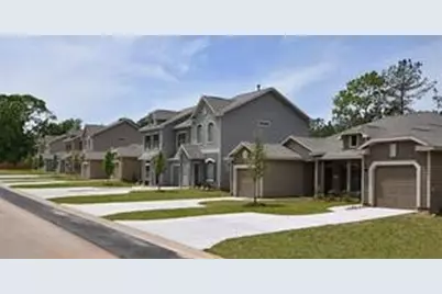 64 Woodland Hills Drive #B, Conroe, TX 77303 - Photo 3