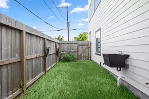 3022 Holman St, Houston, TX 77004 - Photo 27