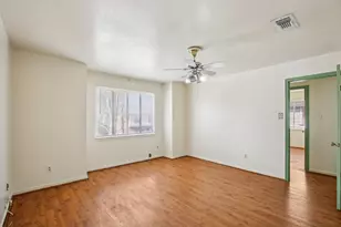 8379 La Roche Ln, Houston, TX 77036 - Photo 15