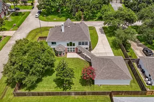 403 Trail Head St, Friendswood, TX 77546 - Photo 41