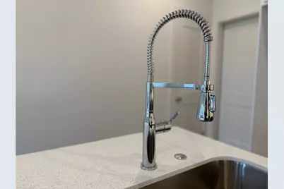 879 Rachel Street #F, Houston, TX 77091 - Photo 7