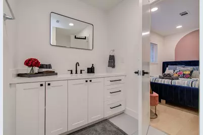 9219 Kempwood Drive, Houston, TX 77080 - Photo 23