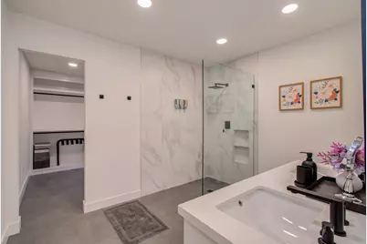 9219 Kempwood Drive, Houston, TX 77080 - Photo 17