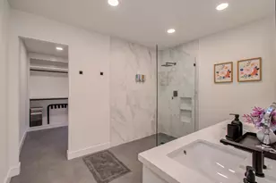 9219 Kempwood Dr, Houston, TX 77080 - Photo 17