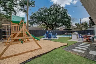 9219 Kempwood Dr, Houston, TX 77080 - Photo 33