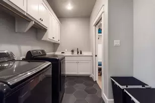 7813 Stiteler Dr, Bryan, TX 77808 - Photo 33