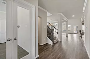 2502 Arbor Edge Crossing, Texas City, TX 77568 - Photo 3