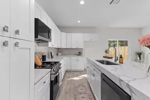 7814 Beckley St, Houston, TX 77088 - Photo 9