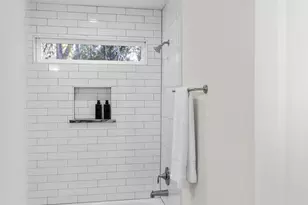 7814 Beckley St, Houston, TX 77088 - Photo 19